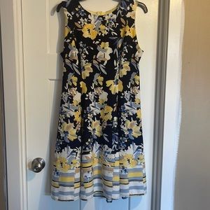 NorthStyle fit flare dress midi floral Womens Sz 8